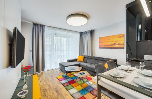Old Town Apartamento | OLD TOWN APARTMENT CHMIELNA PARK