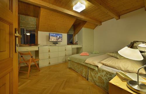 Stare Mesto Apartamento | Old Town Apartments Tyn