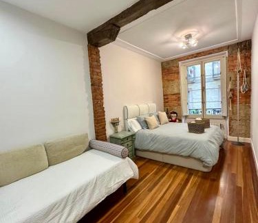 Bilbao Old Town Apartamento | Old town city center 110m By Sleep in Bilbao