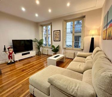 Bilbao Old Town Apartamento | Old town city center 110m By Sleep in Bilbao