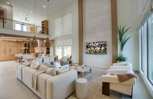 South Scottsdale Casa | Old Town Coolidge by HoZho