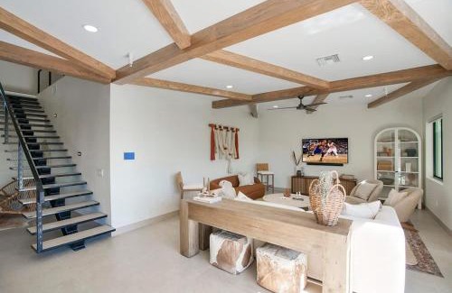 South Scottsdale Casa | Old Town Coolidge by HoZho