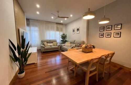 Casco Viejo Apartamento | Old Town Core next to Plaza Nueva
