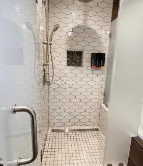 Midway District Hotel | Old Town Inn