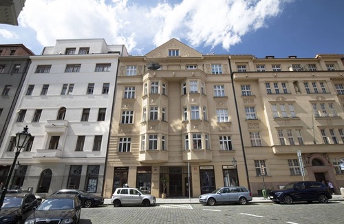 Josefov Apartamento | Old Town luxury apartment/Sauna/Bathtub/AC/Fireplace
