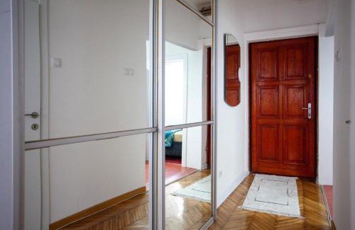 Savamala Apartamento | Old town river positive apartment