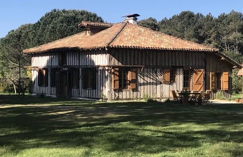 Vielle-Saint-Girons Casa | Old traditional house at the Maisons Huraia between forest, lake and ocean