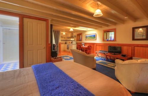 Lemana Junction Cabaña | Old WesleyDale Heritage Accommodation
