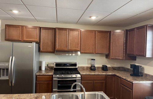 Dodge City Apartamento | Old West themed 2 Bedroom Apartment Downtown close to all tourist attractions