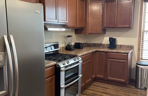 Dodge City Apartamento | Old West themed 2 Bedroom Apartment Downtown close to all tourist attractions