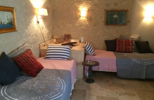 Jegun Casa | Antigua bodega, recientemente renovada, perfecta para familias.