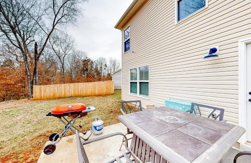 Clarksville Casa | Old Woodland Station