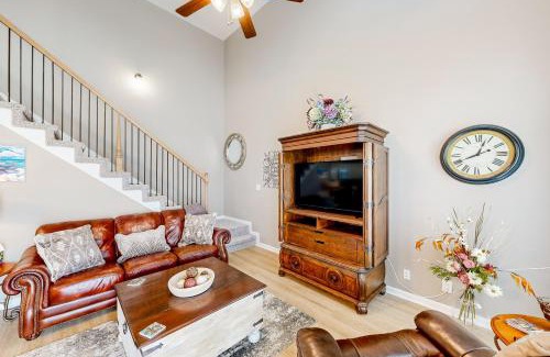 Clarksville Casa | Old Woodland Station