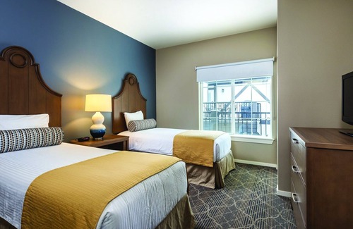 Solvang Complejo | ¡Encanto del viejo mundo, comodidades americanas modernas!