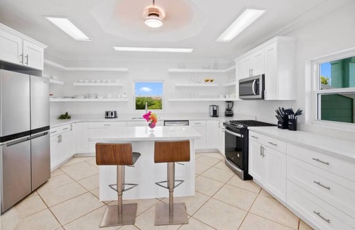 Great Exuma Casa | Ole Ike Bay- Luxury Home Private Beach & Dock
