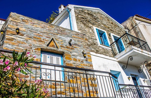 Kea Casa | Oleanders: Our house, your serenity