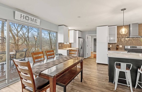 Delaware Casa | Olentangy Riverfront Escape