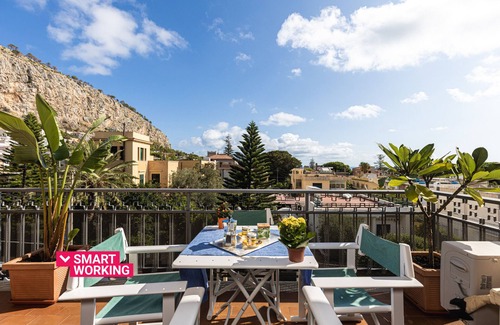 Mondello Apartamento | Olga's Apartment in Mondello by Wonderful Italy