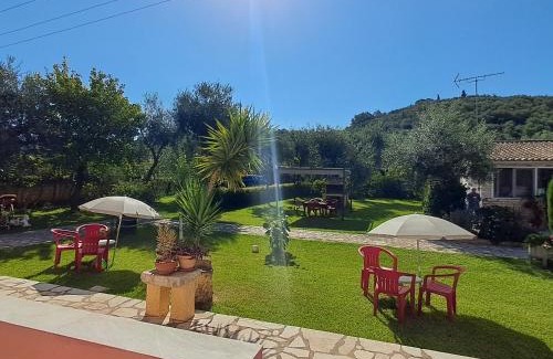 Almiros Beach Apartamento | Olga's Garden Apartments