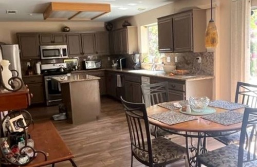 Sylmar Casa | Olgas Home 25 Mins to Universal Studios!!