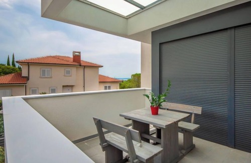 Zurkovo Apartamento | Oliva 2 by Interhome
