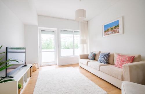 Olivais Apartamento | Olivais Spacious Apartment near airport