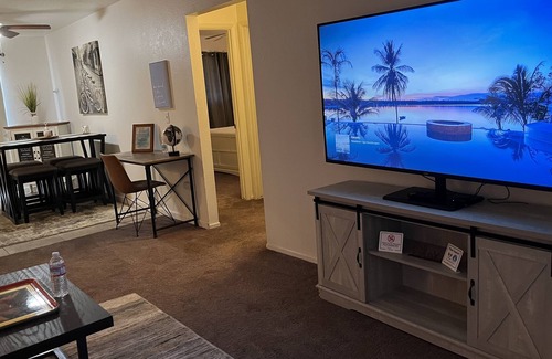 Lemoore Apartamento | Olive B Cottage