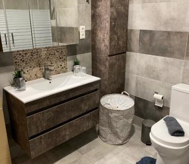 Karpofora Casa | Olive Hill Apartment