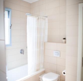 Beit Hillel Cabina | Olive - Israeli Zimmer