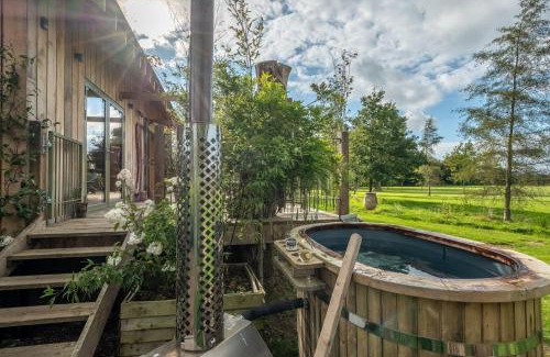 Upper Dicker Casa | Olive Tree House