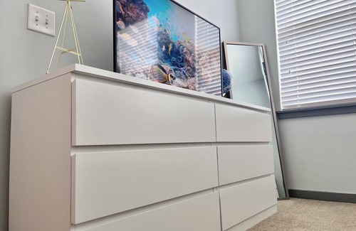Speedway Apartamento | Oliver Capital- Chic, Relaxing Suite