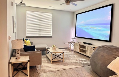 Speedway Apartamento | Oliver Capital- Theater Getaway