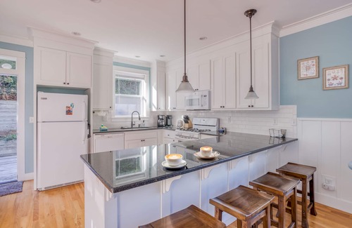 Olivia Beach Casa | Olivia Beach Craftsman Fully Equipped for Fun, with Two Wrap Decks, Hot Tub!