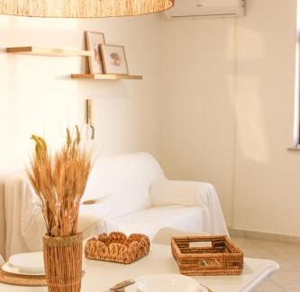 Aspra Casa | Oltremare Suite N37 Villa fronte mare con spa privata giardino vista panoramica e wifi gratuito