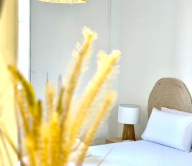 Aspra Casa | Oltremare Suite N37 Villa fronte mare con spa privata giardino vista panoramica e wifi gratuito