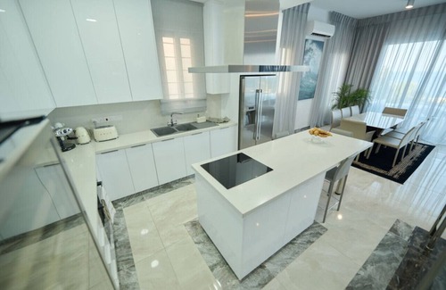 Kissonerga Apartamento | Olymp Luxury Villa C - Beach front Luxury Paradise