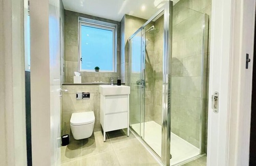 Stratford Casa | NEW Gorgeous 4BR Town House Inside Olympic Park