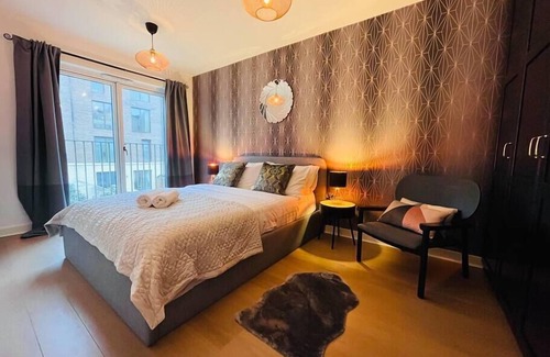 Stratford Casa | NEW Gorgeous 4BR Town House Inside Olympic Park
