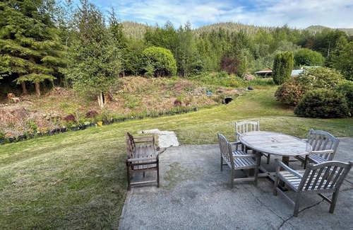 Neilton Casa | Olympic National Park and Pacific Ocean Getaway