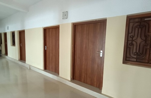 Bouvet Island Apartamento | OM KALYAN MANDAP