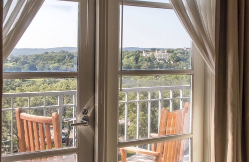 Cabin Ridge Estates Complejo | Omni Barton Creek Resort & Spa Austin