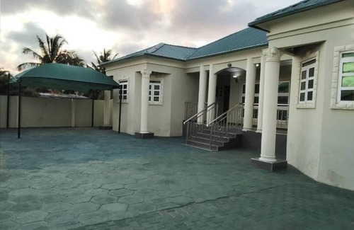 Teshie Casa | Omo Luxury Home/ Long & Short Stay