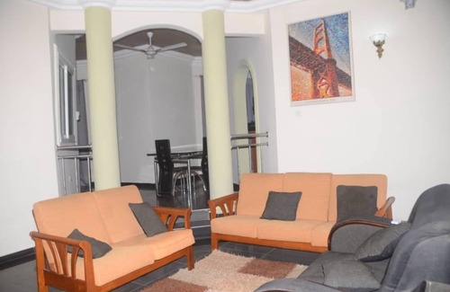 Teshie Casa | Omo Luxury Home/ Long & Short Stay
