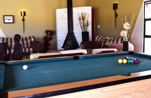 Etosha Cabina | Omukuyu Wildlife Lodge