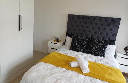 Trawal Casa | On 36 Neethlingshof
