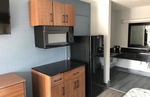 San Antonio Casa | On a budget! 3 Hotel Studios Ideal for Groups with Free Parking near the Alamo