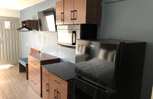 San Antonio Casa | On a budget! 3 Hotel Studios Ideal for Groups with Free Parking near the Alamo