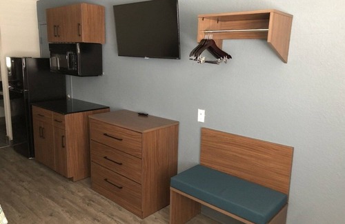 San Antonio Casa | On a budget! 3 Hotel Studios Ideal for Groups with Free Parking near the Alamo