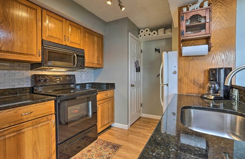 Lake Harmony Condominio | On Big Boulder Lake: Condo w/ Community Pools!