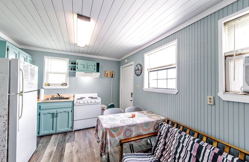 Grand Isle Casa | En Island Time se encuentra frente a Grand Isle Beach y tiene capacidad para 10 personas